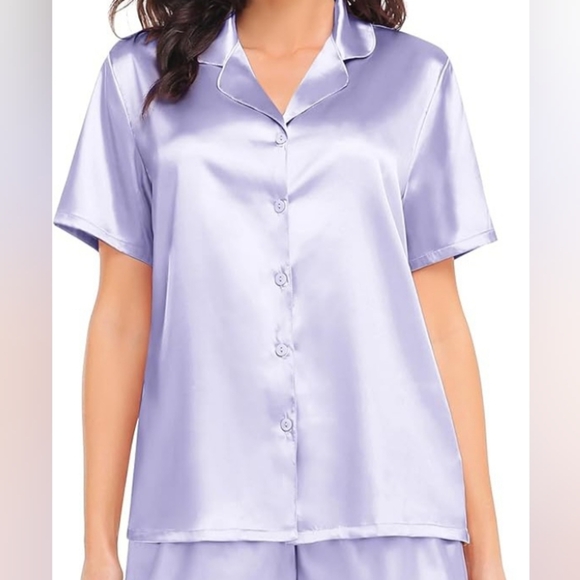 NWT Swomog Lavender Satin Button Down P.j Top Size Medium - Picture 1 of 7